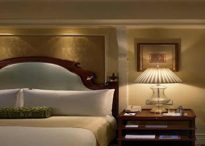 Premier King Room
